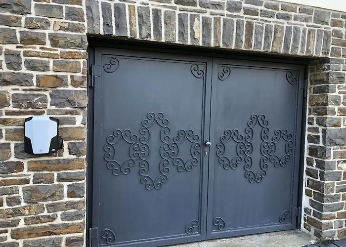 With 3 Bedrooms Holiday home