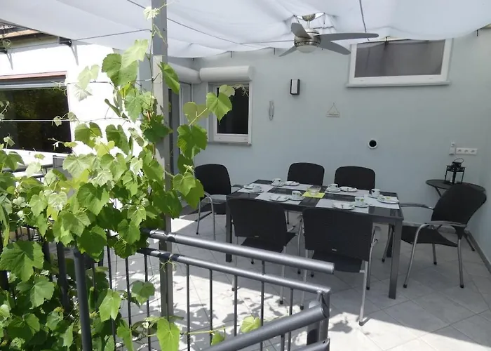 With 3 Bedrooms * Treis-Karden